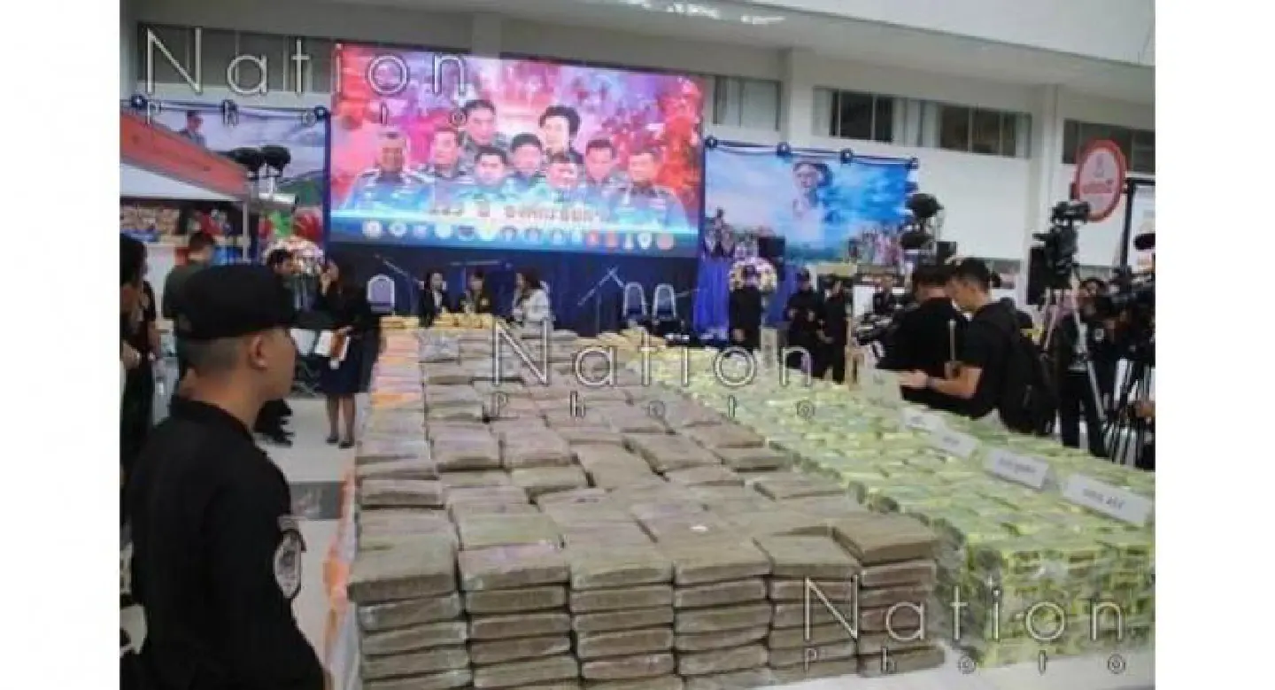 Swoop by troops and police in Chiang Rai leads to Bt1.7m in drugs seized Swoop by troops and police in Chiang Rai leads to Bt1.7m in drugs seized