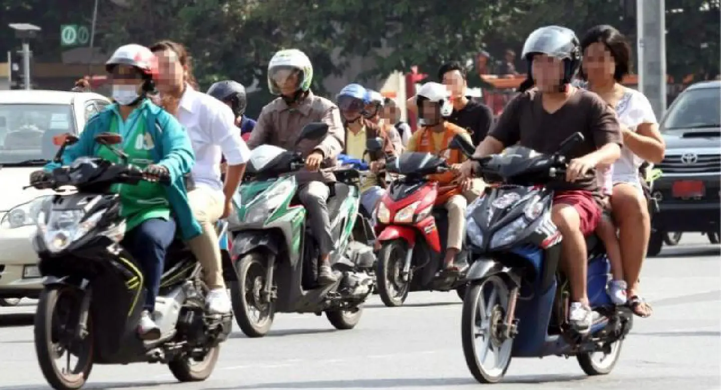 Crash helmets seen as key to cutting Songkran road toll