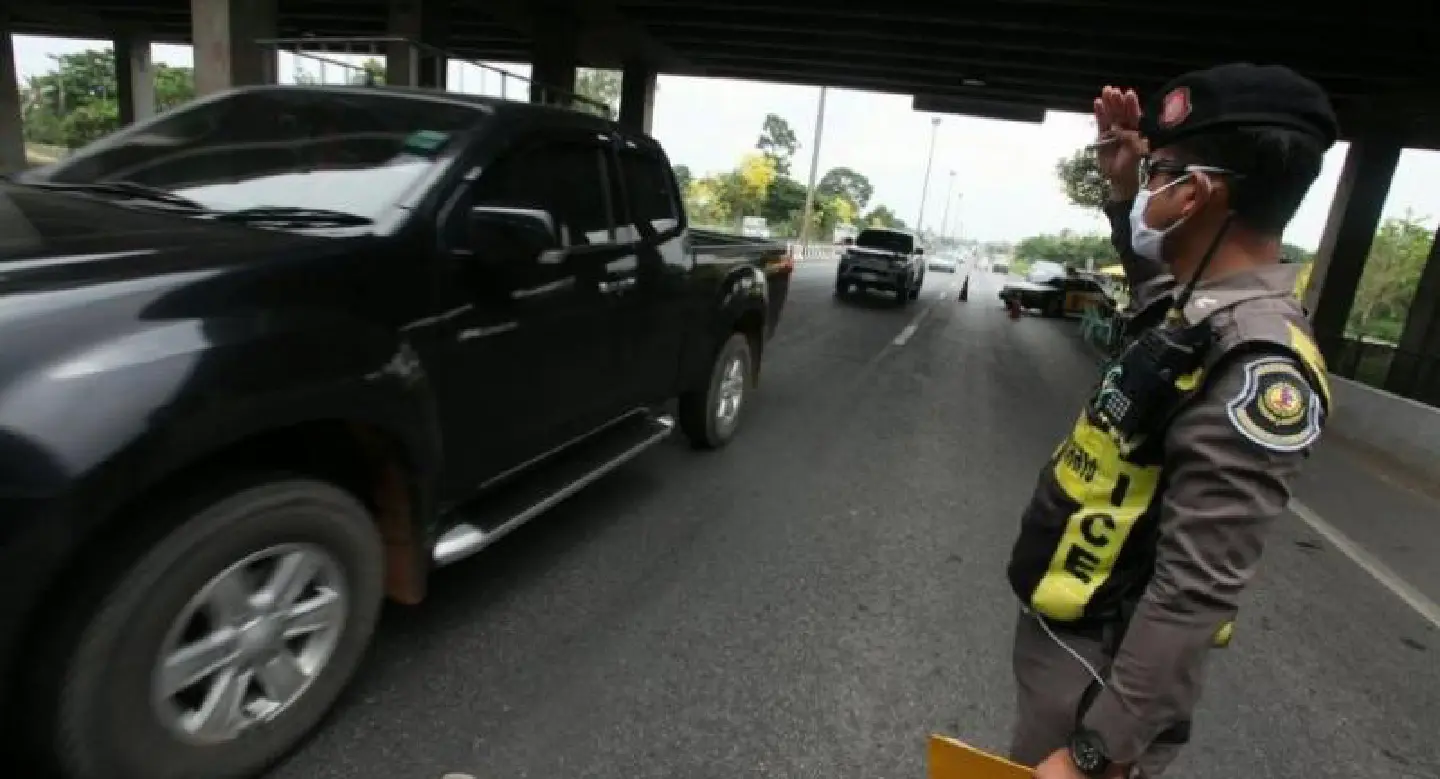 Highway police prepare accommodation, toilets for motorists during Songkran holidays Highway police prepare accommodation, toilets for motorists during Songkran holidays