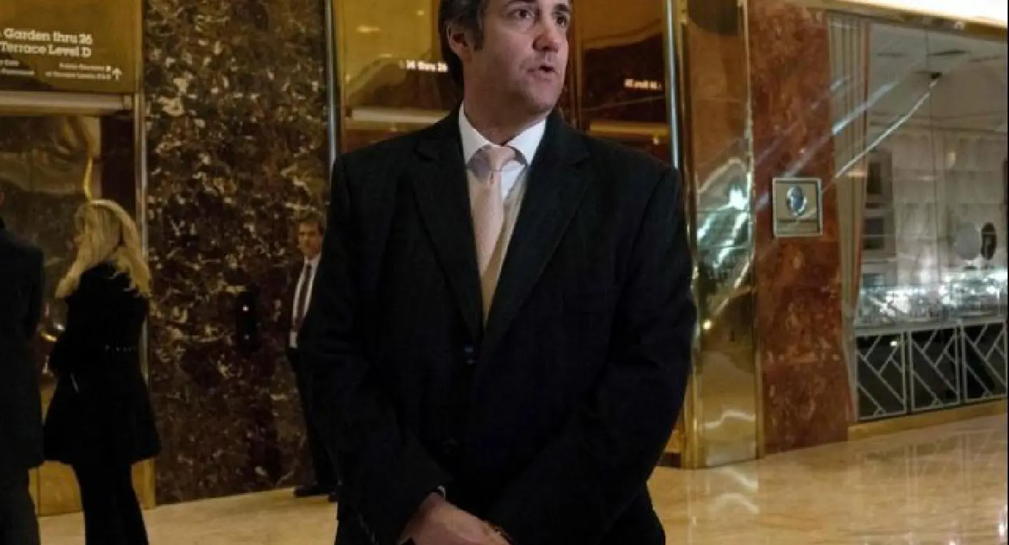 Urgent - FBI raids offices of Trump's personal lawyer Urgent - FBI raids offices of Trump's personal lawyer