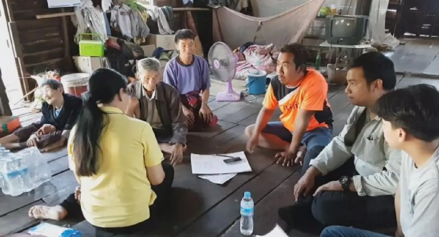 Korat family in dire circumstances receives Bt1.3 million in donations Korat family in dire circumstances receives Bt1.3 million in donations