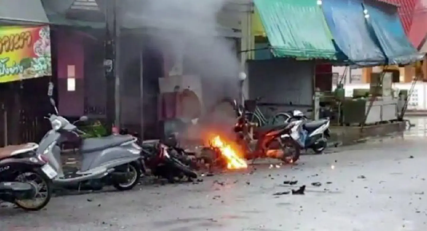 Isoc blames insurgent group for Narathiwat blasts Isoc blames insurgent group for Narathiwat blasts