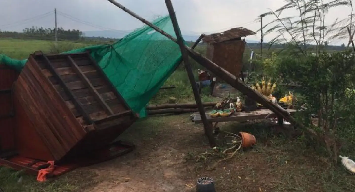 Storms pound villages in Nong Khai Storms pound villages in Nong Khai