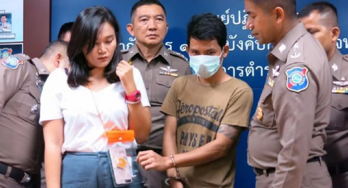 Cambodians, Vietnamese charged with Songkran thievery on Khao San Road Cambodians, Vietnamese charged with Songkran thievery on Khao San Road