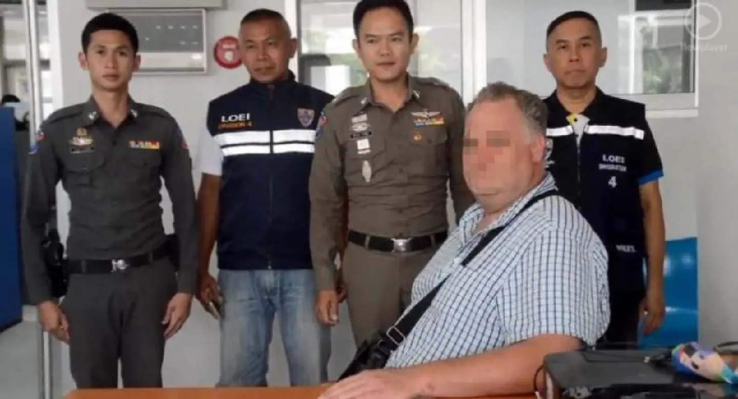 Bomb ‘hoax’ delays Loei flight Bomb ‘hoax’ delays Loei flight