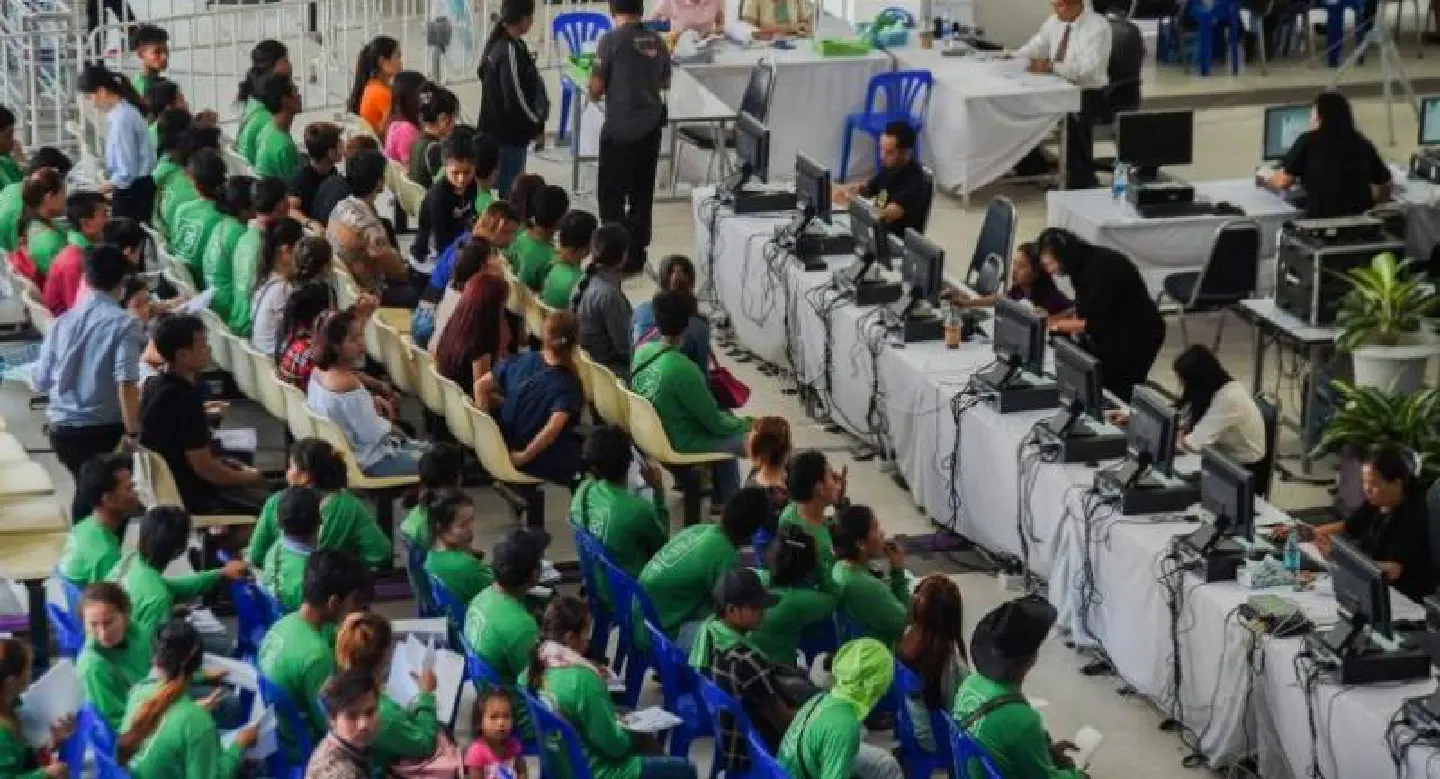 One-hour processing for migrants with papers, pledges Labour Minister One-hour processing for migrants with papers, pledges Labour Minister