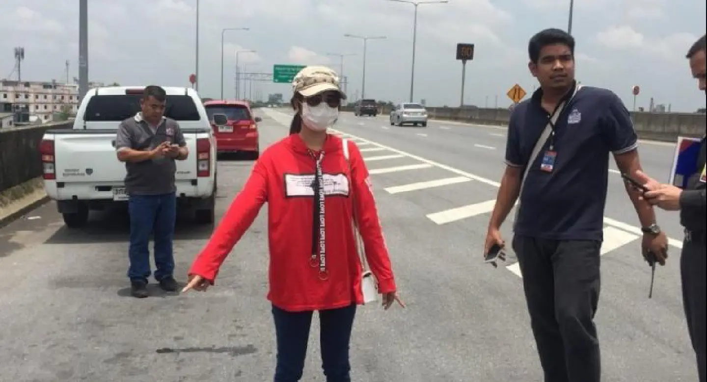 Woman reports theft, attempted rape by taxi driver on Chatuchok Expressway Woman reports theft, attempted rape by taxi driver on Chatuchok Expressway