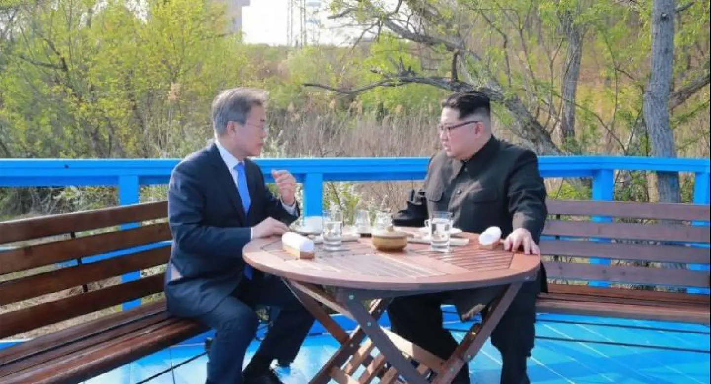 N. Korea offers to shut nuclear test site in May, invite US experts N. Korea offers to shut nuclear test site in May, invite US experts