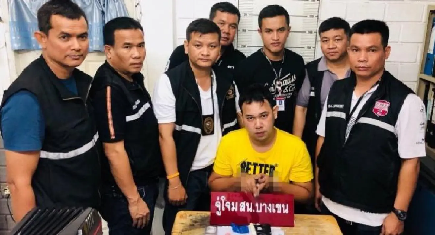 Suspected dealer arrested in Bangkok with meth pills and ‘ice’ Suspected dealer arrested in Bangkok with meth pills and ‘ice’