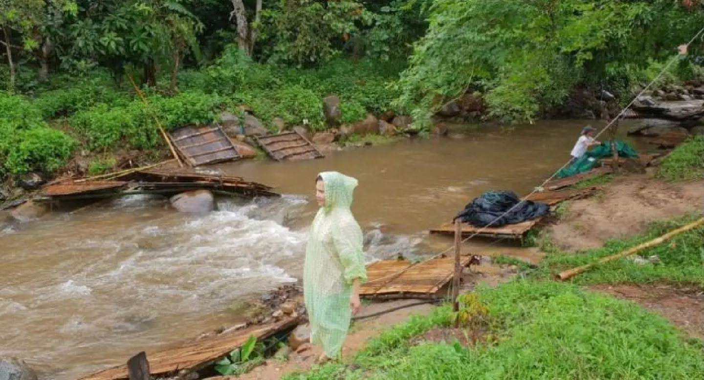 Popular Chiang Rai waterfall closed after flash flood Popular Chiang Rai waterfall closed after flash flood