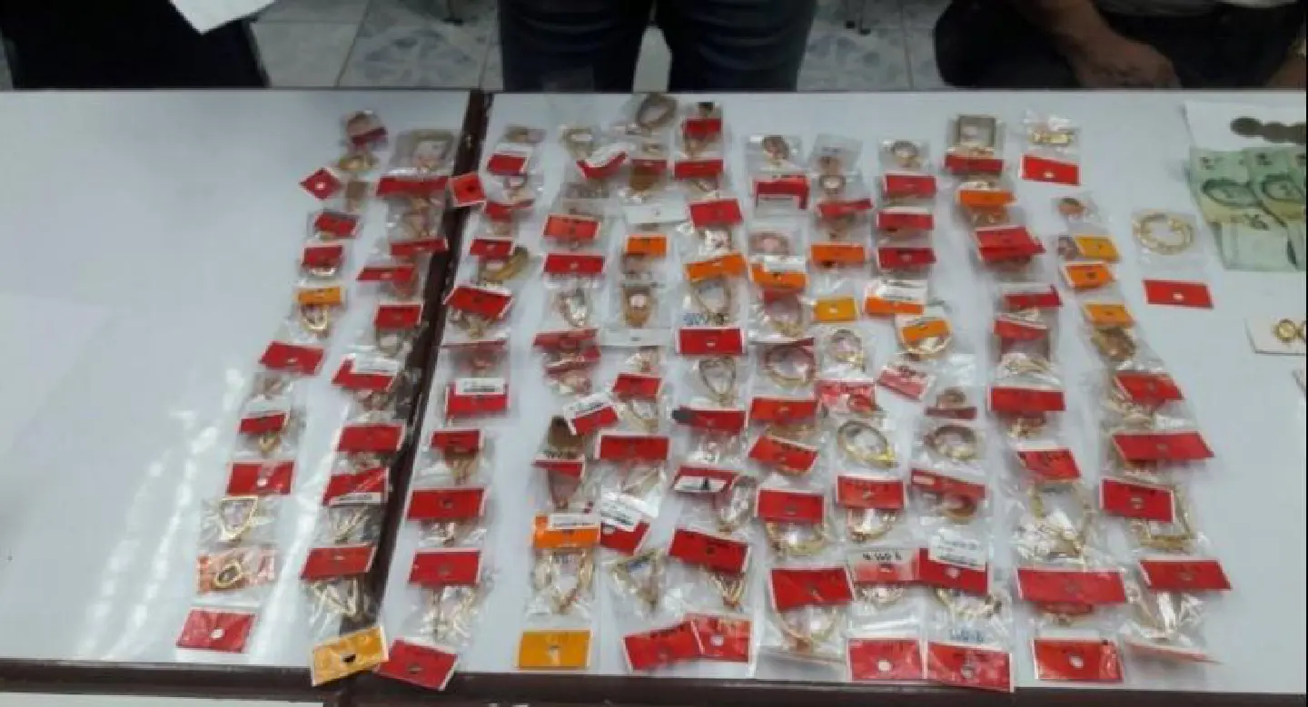 Phuket Town Gold shop thief arrested within five hours Phuket Town Gold shop thief arrested within five hours