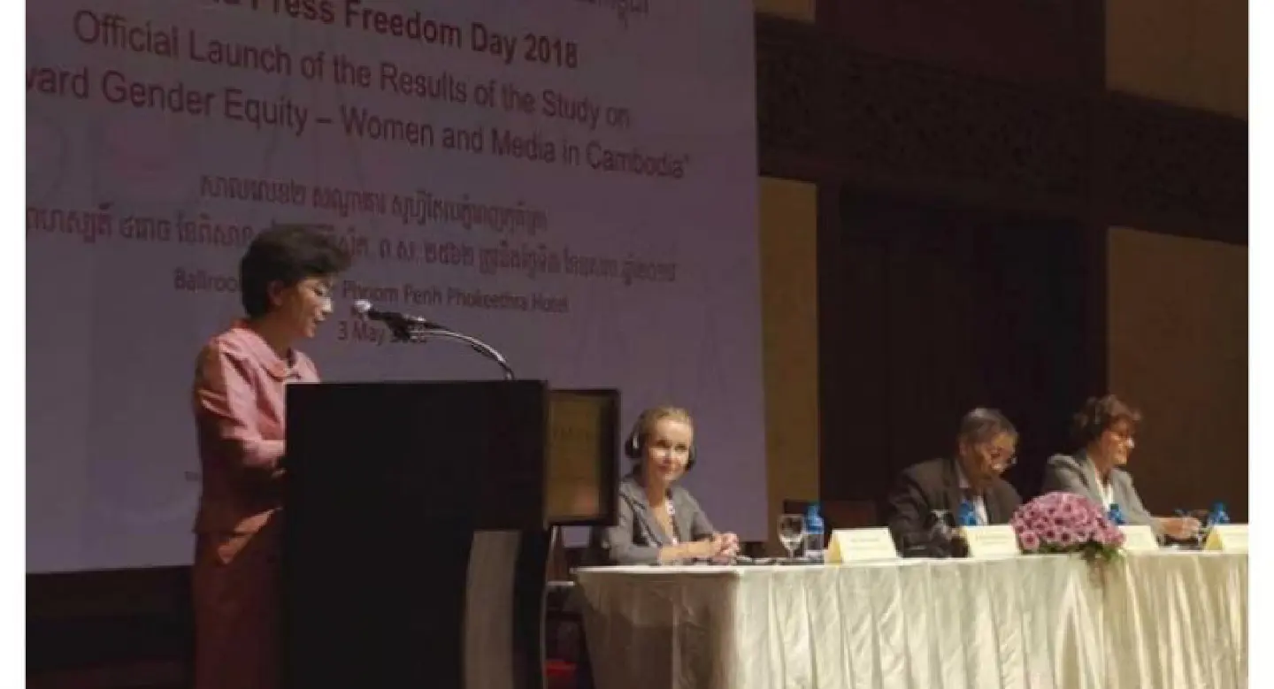 Cambodia's Women Affairs minister criticised after failing to name a female journalist Cambodia's Women Affairs minister criticised after failing to name a female journalist