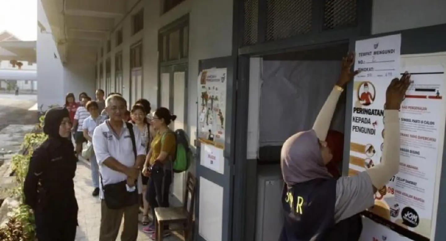 14.4 million Malaysians to cast votes today 14.4 million Malaysians to cast votes today