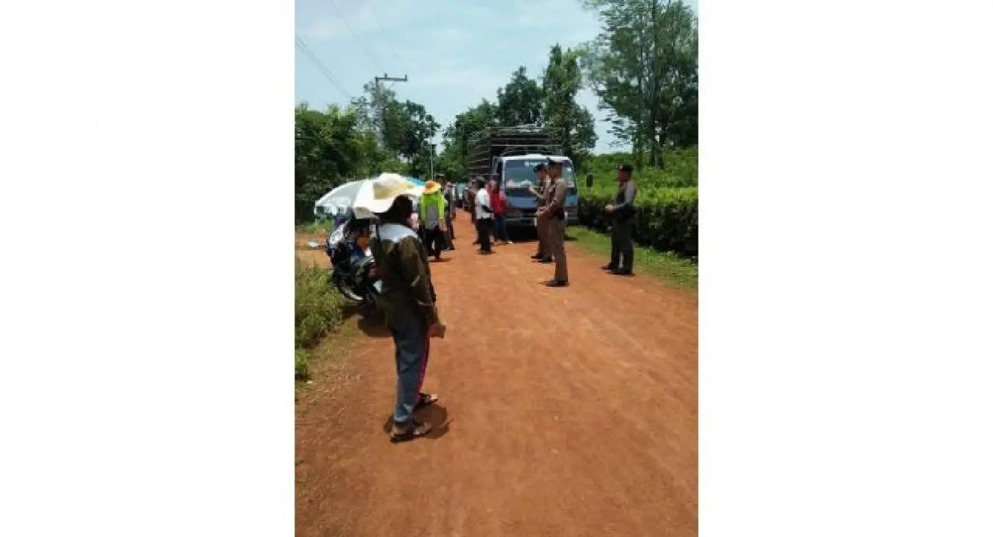 Chinese mine operator files police complaint after being blocked by locals
