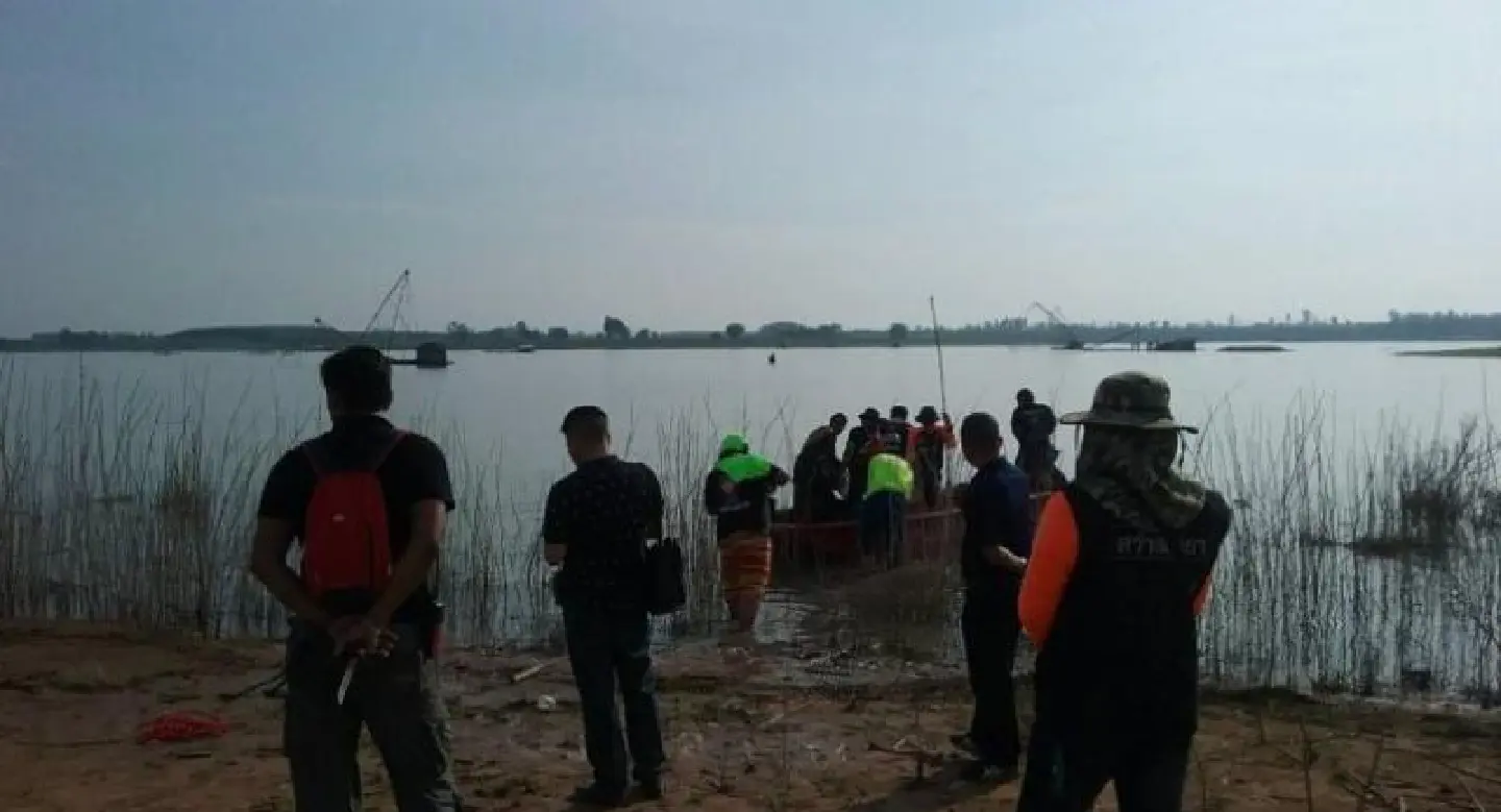 River search continues for body of Kalasin policeman shot by drug suspect River search continues for body of Kalasin policeman shot by drug suspect