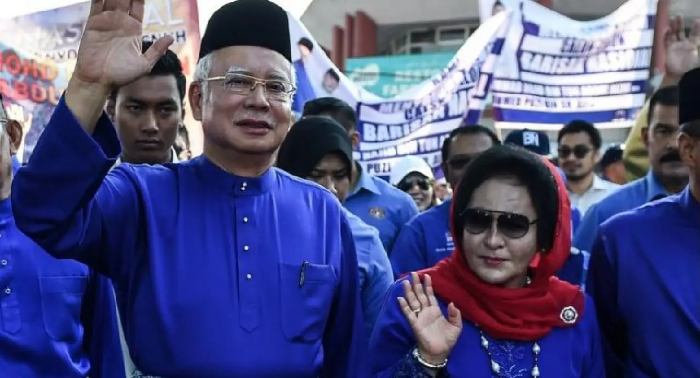 Former PM Najib, wife banned from leaving Malaysia: immigration chief Former PM Najib, wife banned from leaving Malaysia: immigration chief