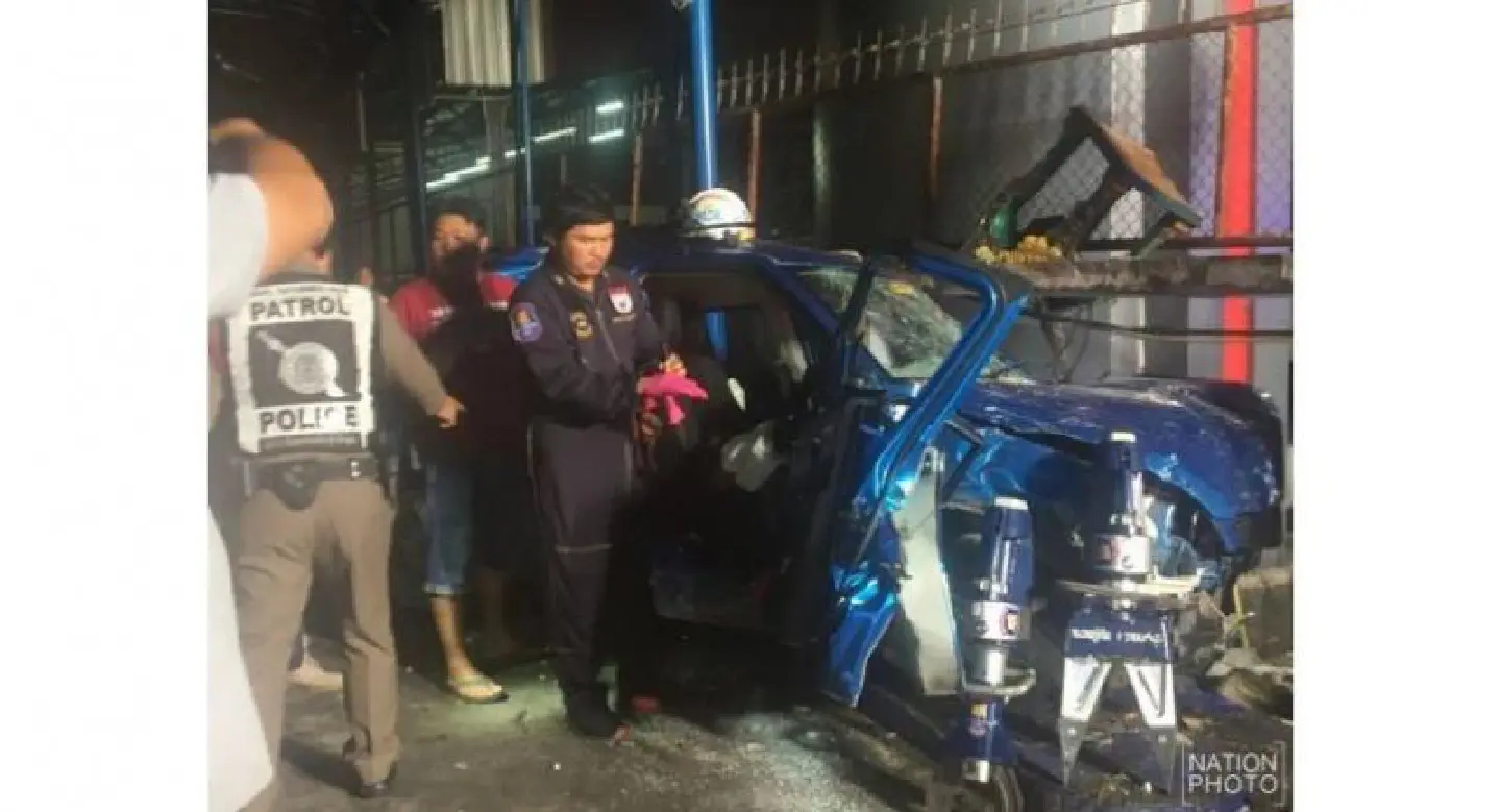 4 killed, two injured in Pattaya car crash 4 killed, two injured in Pattaya car crash