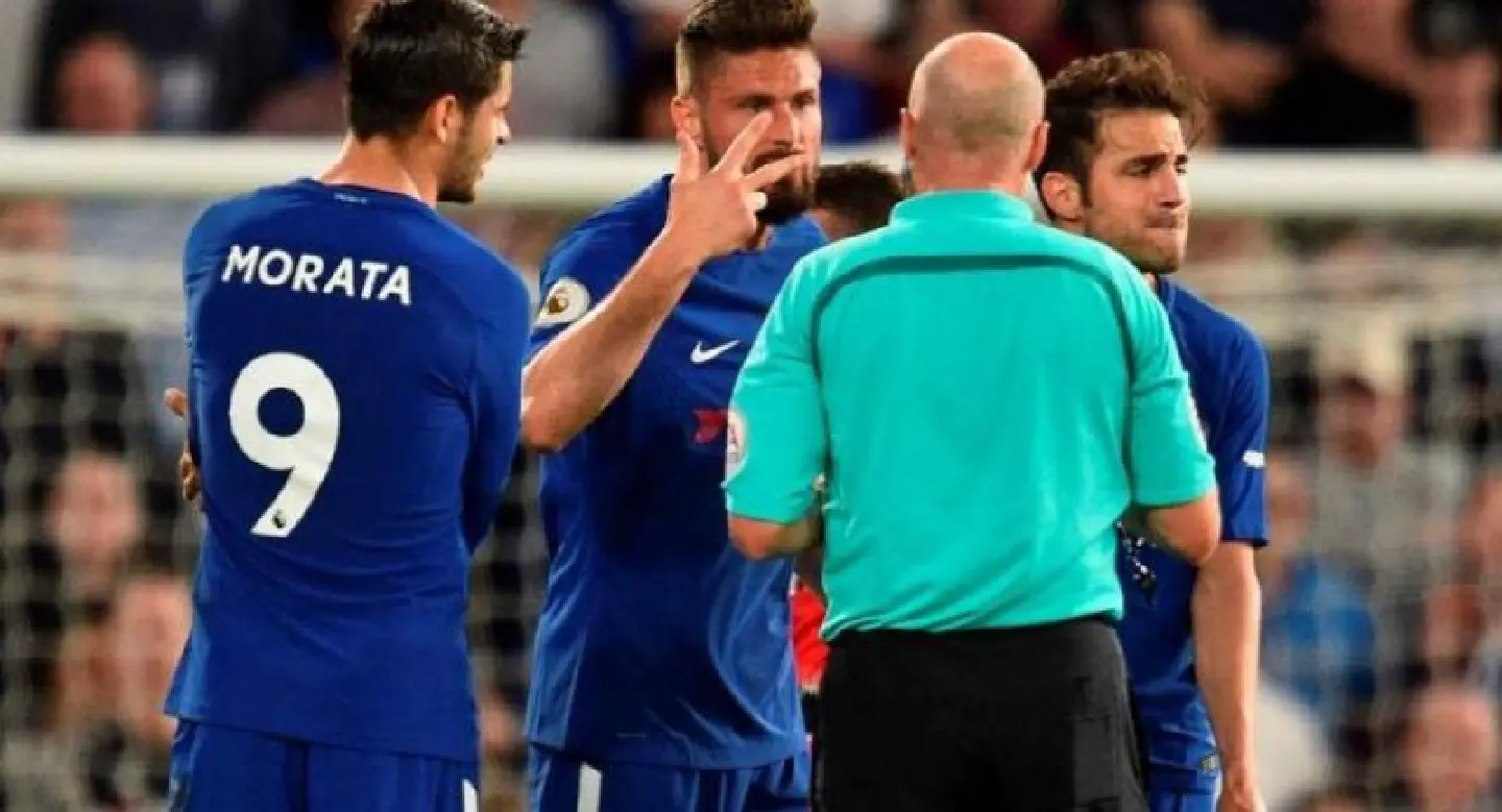 Chelsea fined for failing to control players Chelsea fined for failing to control players