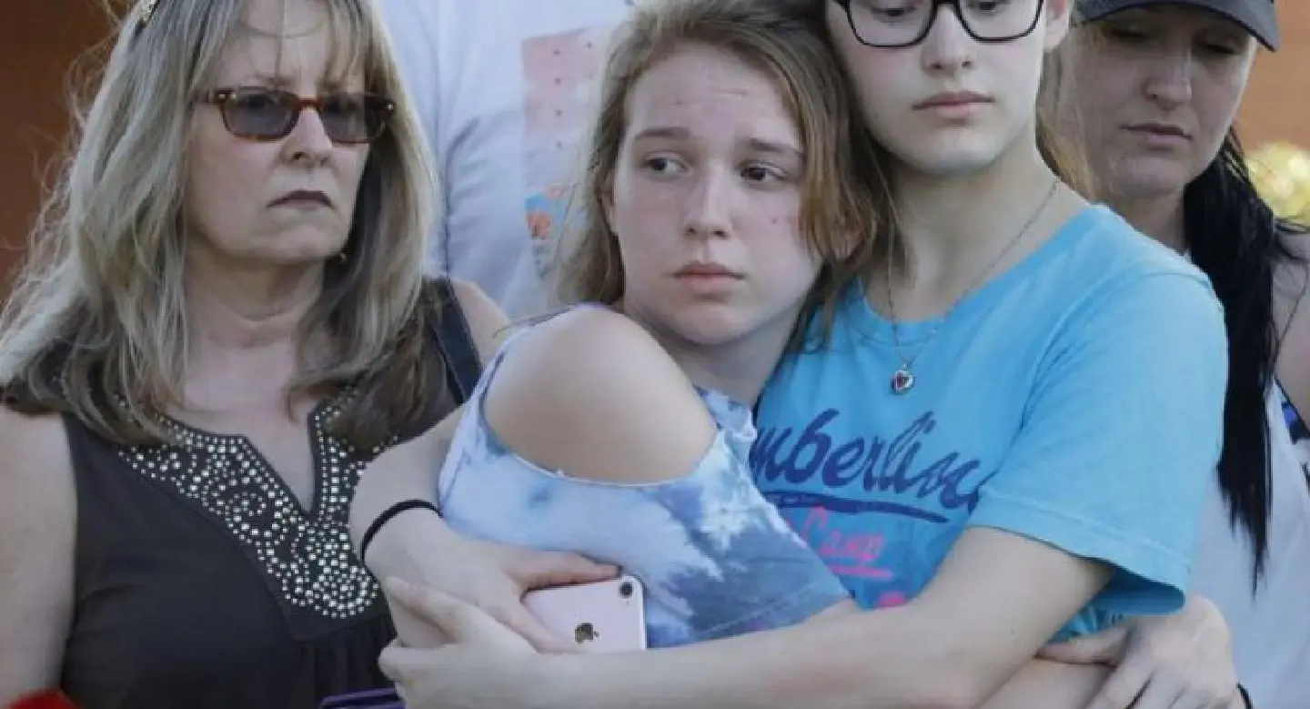 Ten dead in Texas school shooting, student arrested