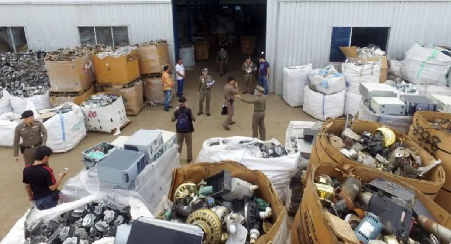 Police raid Chachoengsao plant in crackdown on foreign e-waste disposal