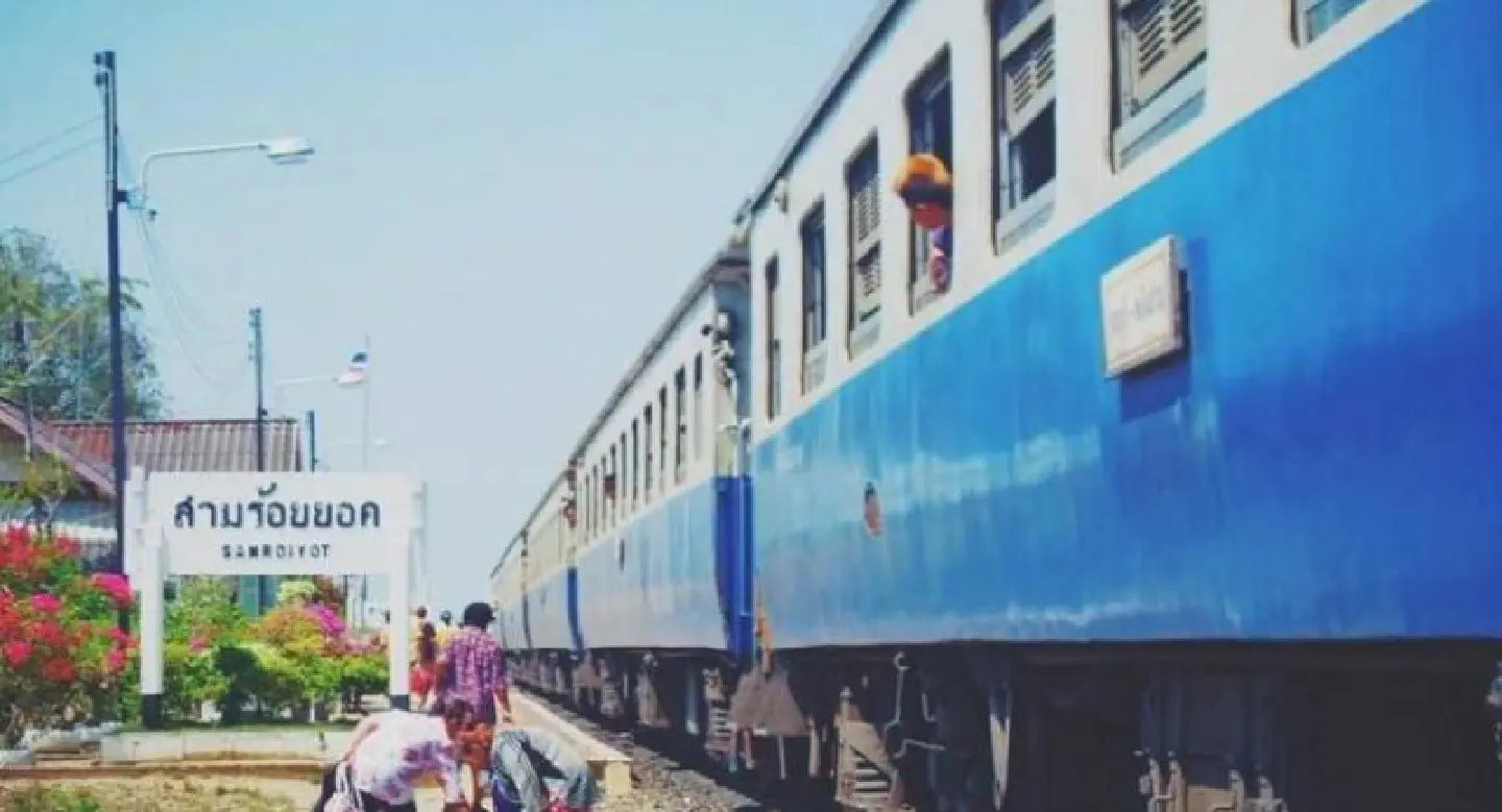 Trains, stations to be scrubbed up for southbound ‘Go Riviera’ excursions Trains, stations to be scrubbed up for southbound ‘Go Riviera’ excursions
