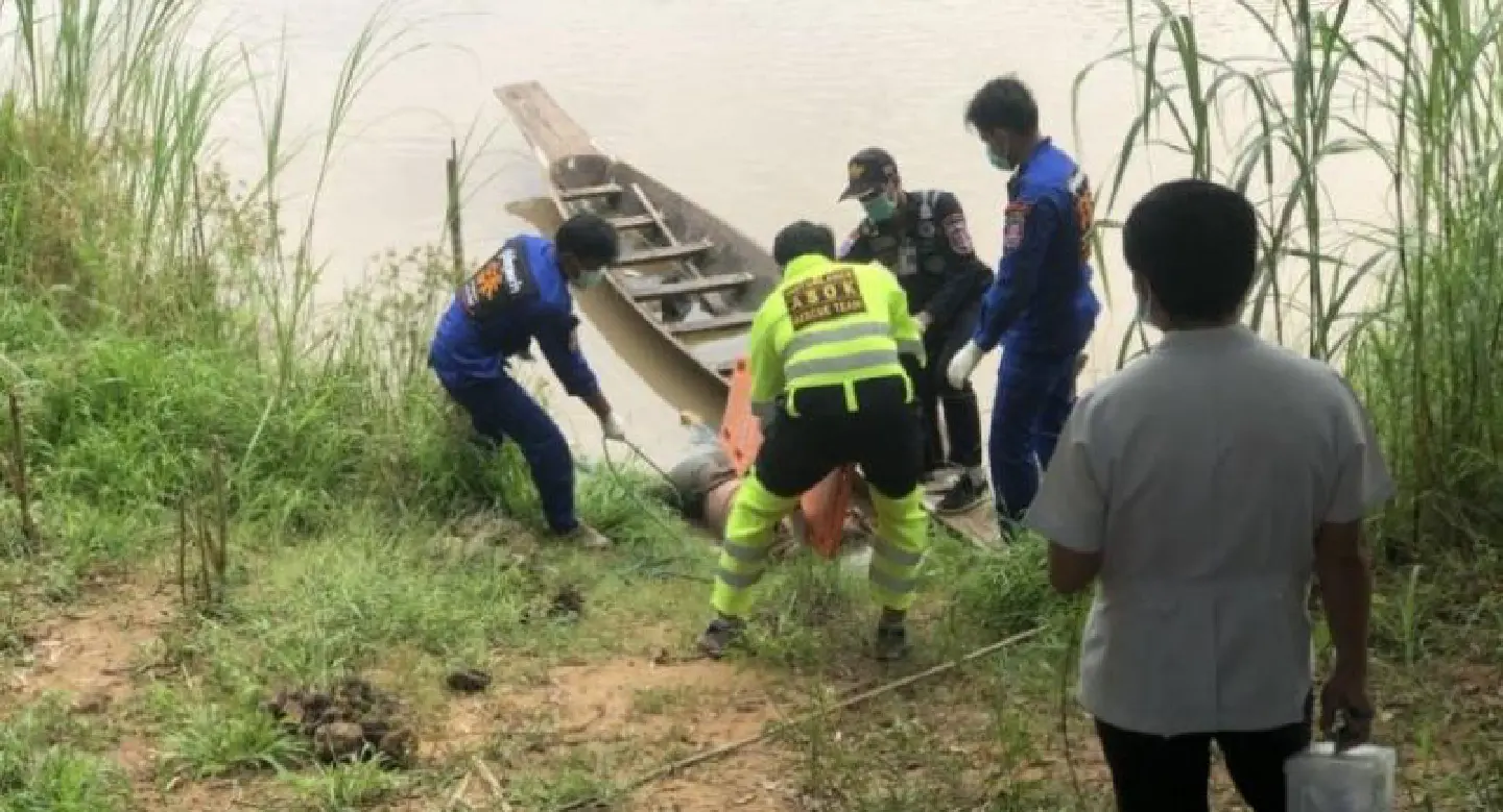 Kalasin doctor recovered from river after apparent suicide Kalasin doctor recovered from river after apparent suicide