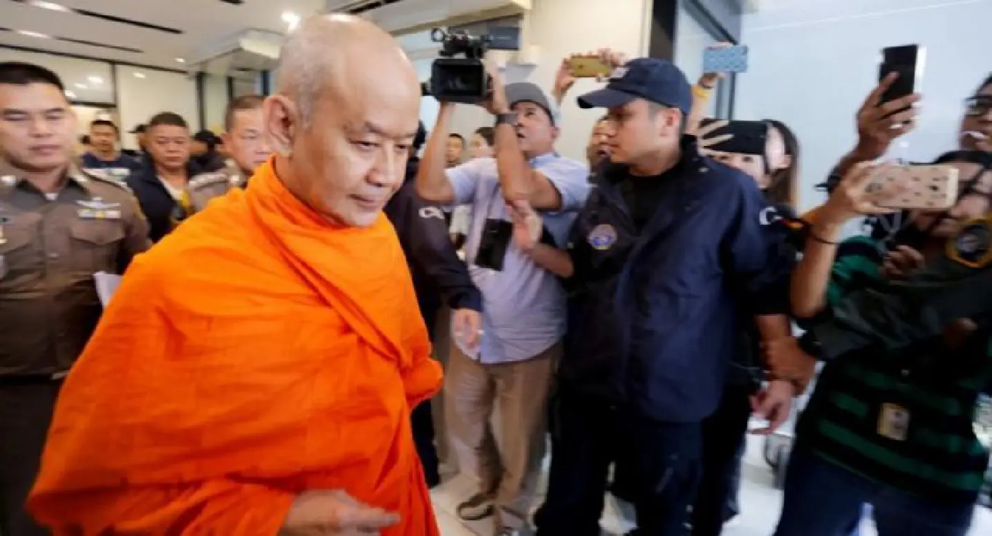 Absconding Sa Ket Temple monk surrenders