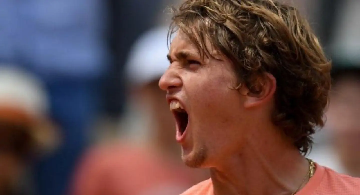 Comeback king Zverev reaches first Grand Slam quarter-final Comeback king Zverev reaches first Grand Slam quarter-final