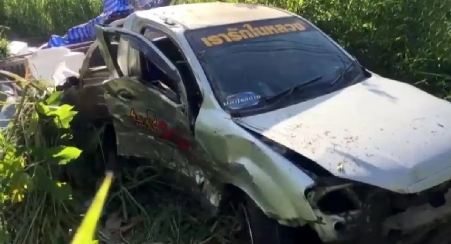 Durian delivery man killed in Chon Buri crash