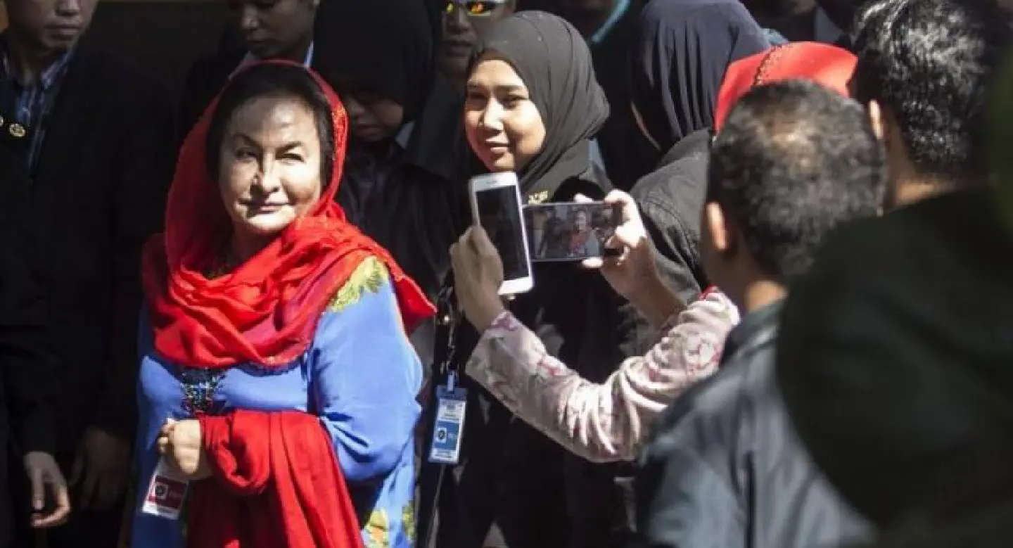 All eyes on Rosmah’s wardrobe All eyes on Rosmah’s wardrobe