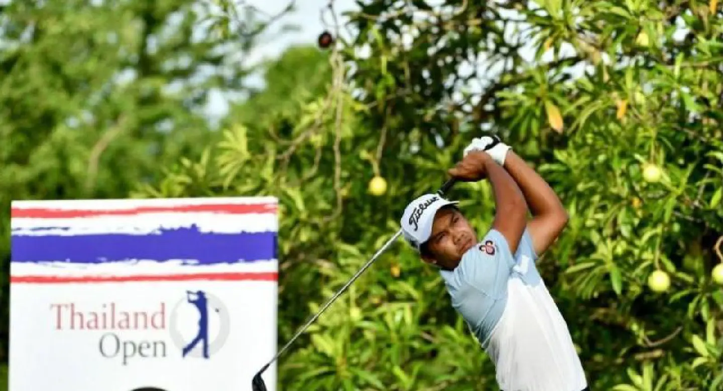 Student celebrates graduation with stunning round to lead Thailand Open Student celebrates graduation with stunning round to lead Thailand Open