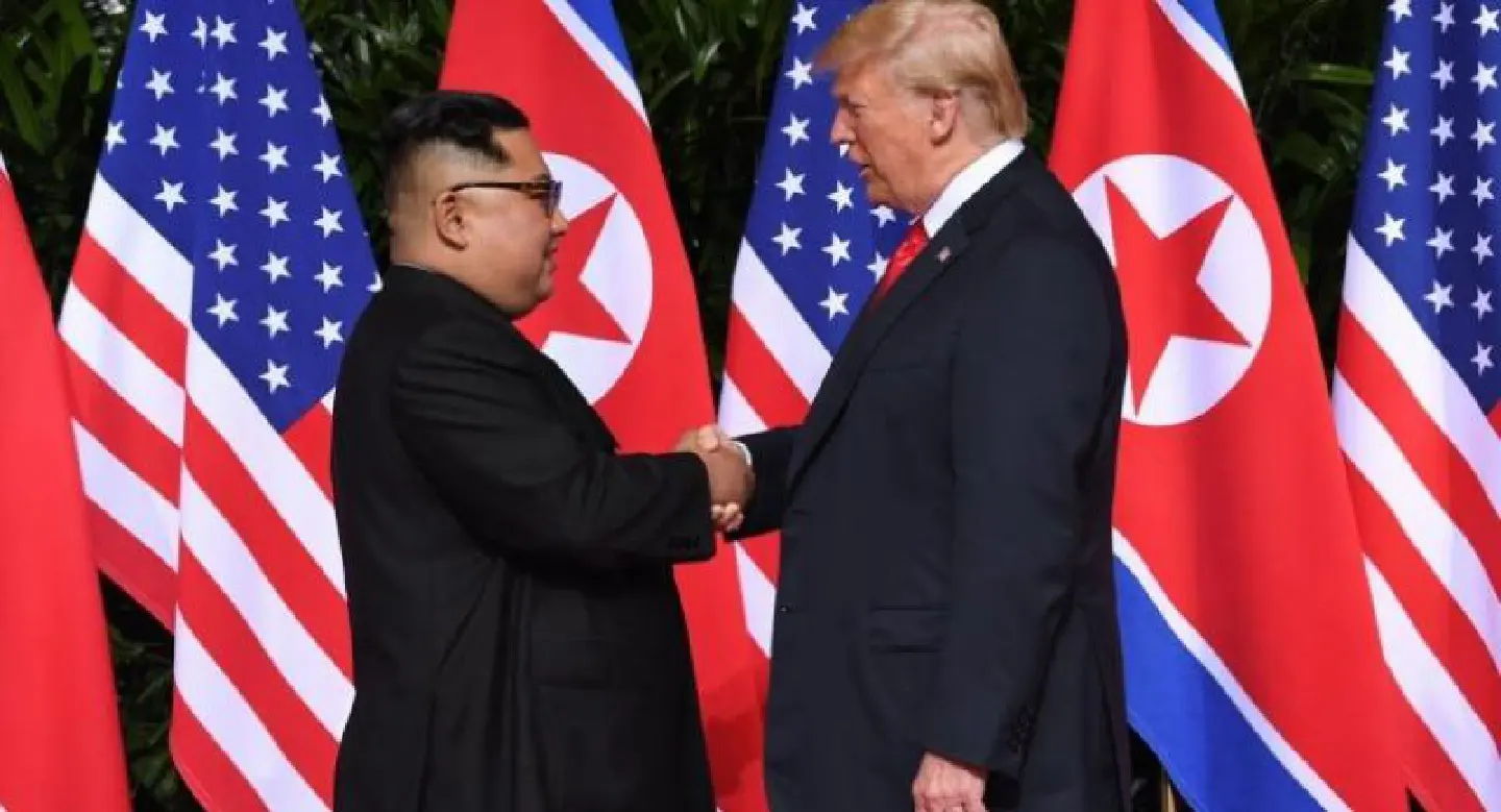 Live video: Trump, Kim share historic handshake Live video: Trump, Kim share historic handshake