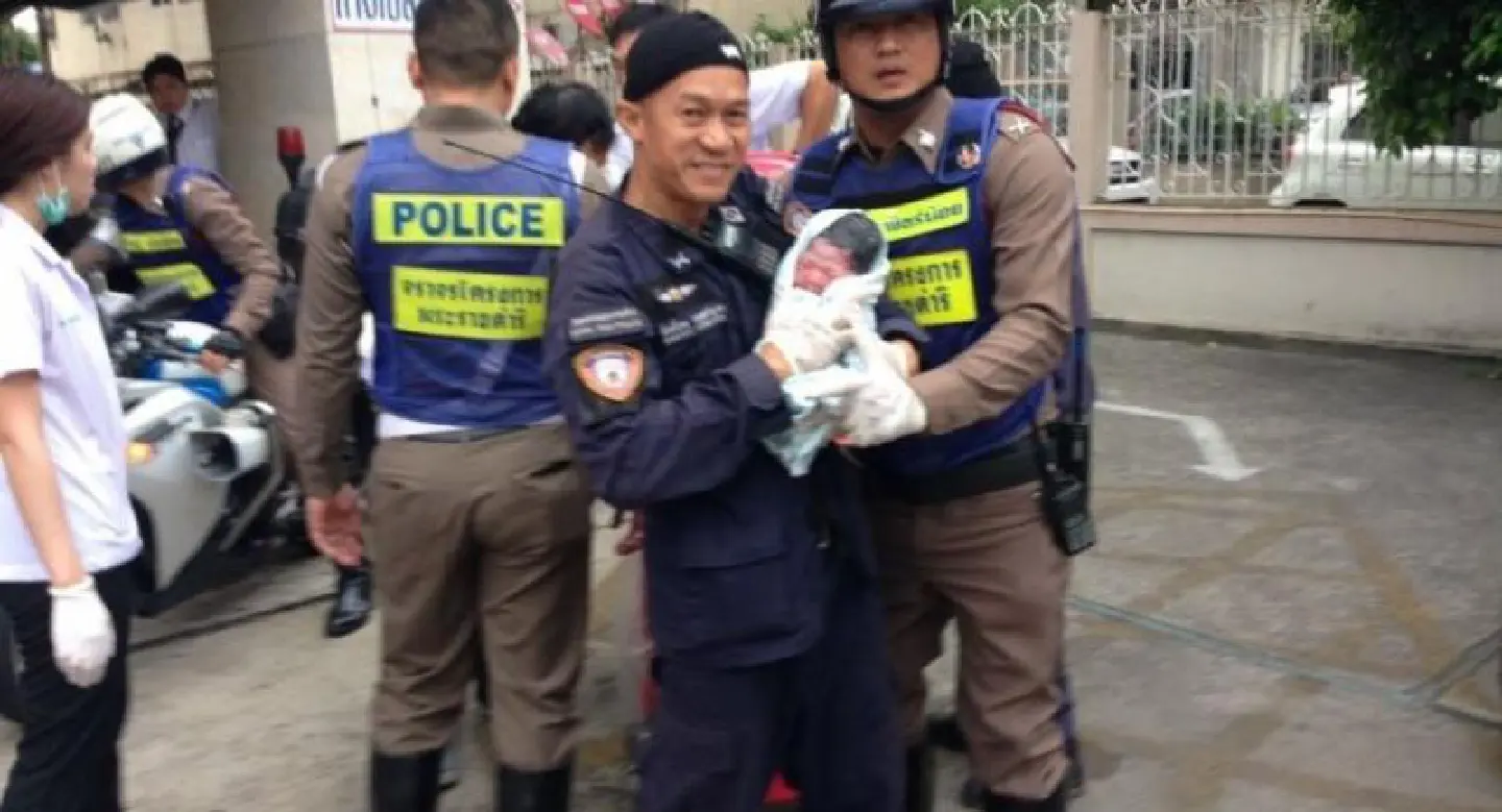 Traffic police captain helps deliver 33rd baby Traffic police captain helps deliver 33rd baby