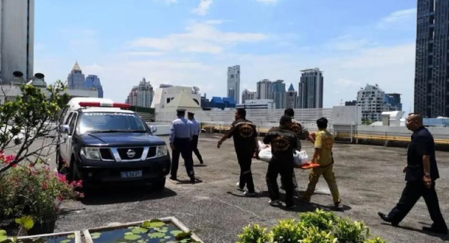 Woman falls to death at Bangkok Bank’s Silom building