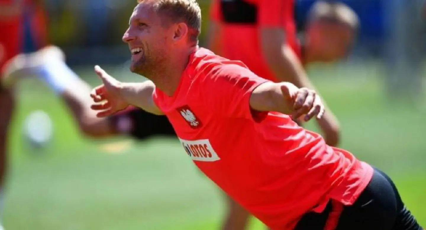 Poland's key defender Glik in doubt against Mane's Senegal Poland's key defender Glik in doubt against Mane's Senegal