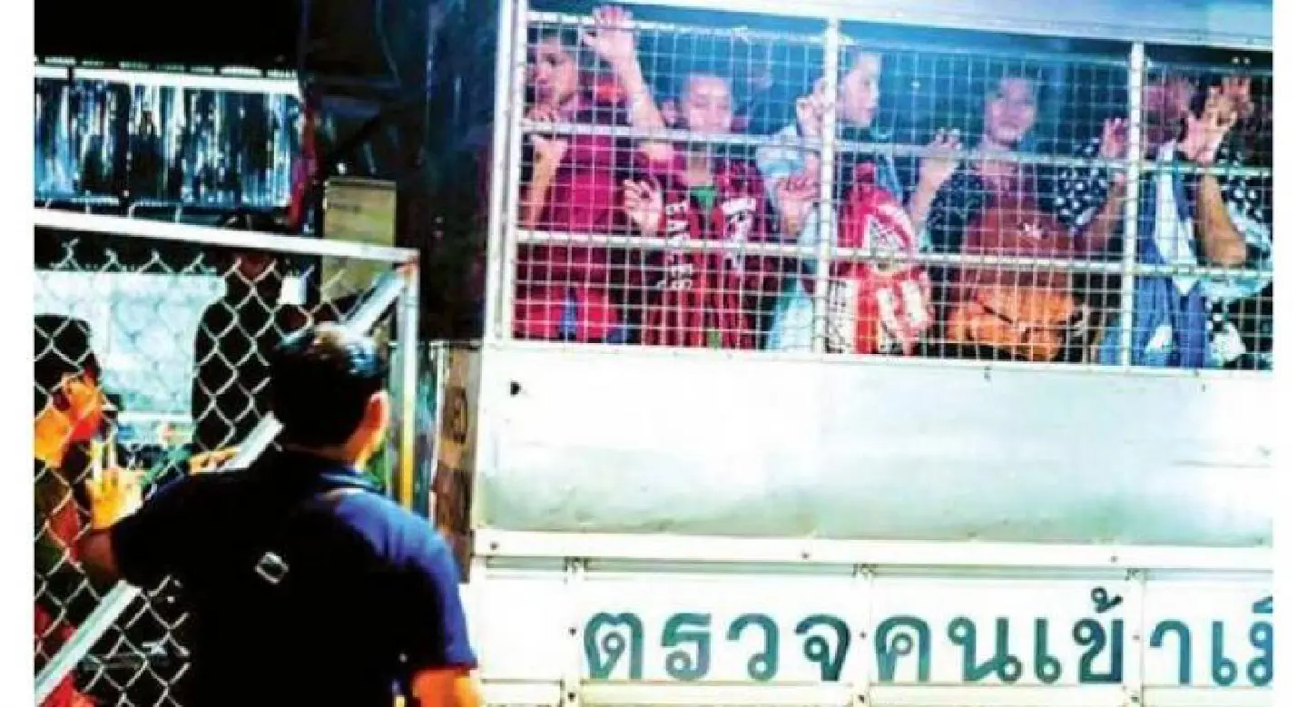 Migrants face Thai deadline