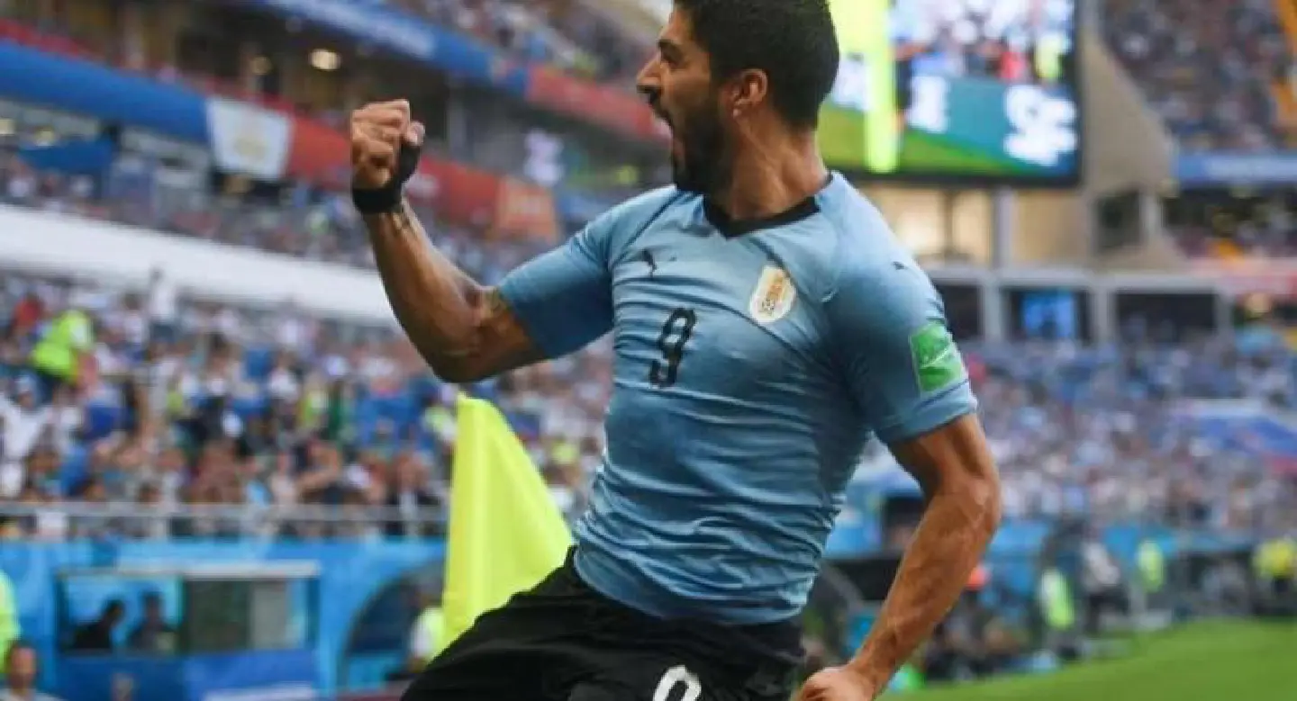 Suarez sends Uruguay into last 16 with hosts Russia Suarez sends Uruguay into last 16 with hosts Russia
