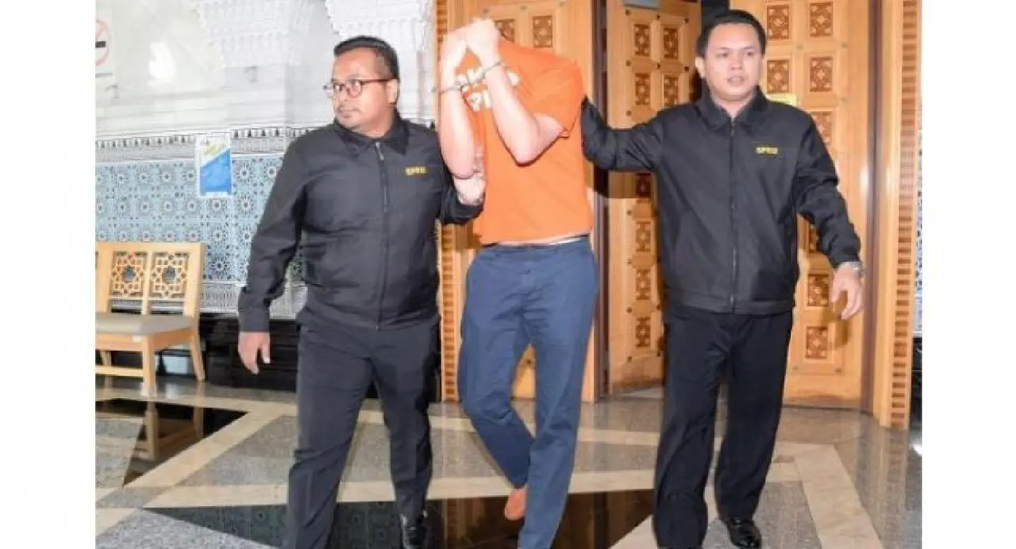 Urgent : Najib’s former aide remanded in 1MDB probe Urgent : Najib’s former aide remanded in 1MDB probe