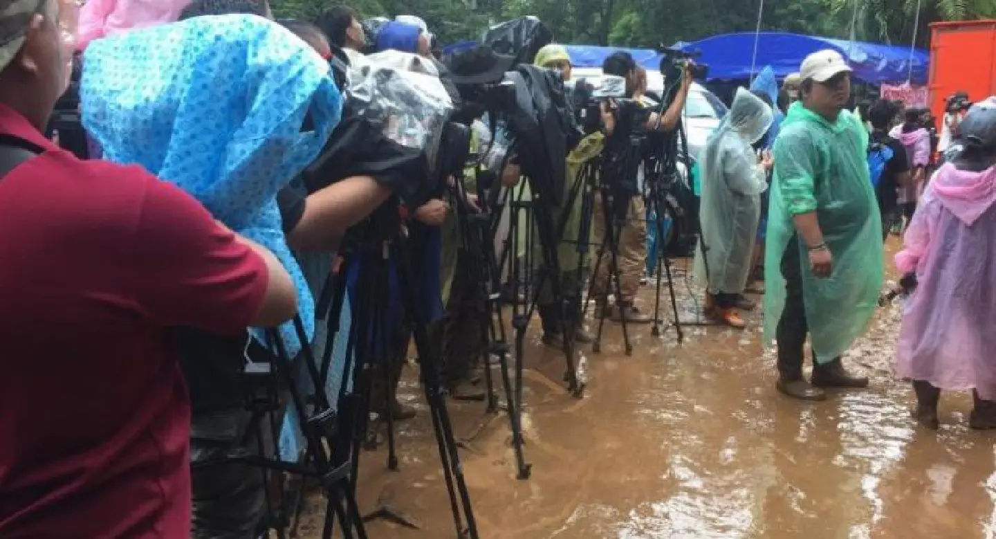 Nosy media faces flak for intrusive coverage of search operation Nosy media faces flak for intrusive coverage of search operation