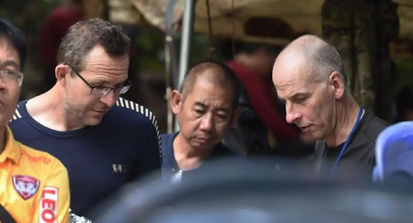 British divers who found Thai children no stranger to rescues British divers who found Thai children no stranger to rescues