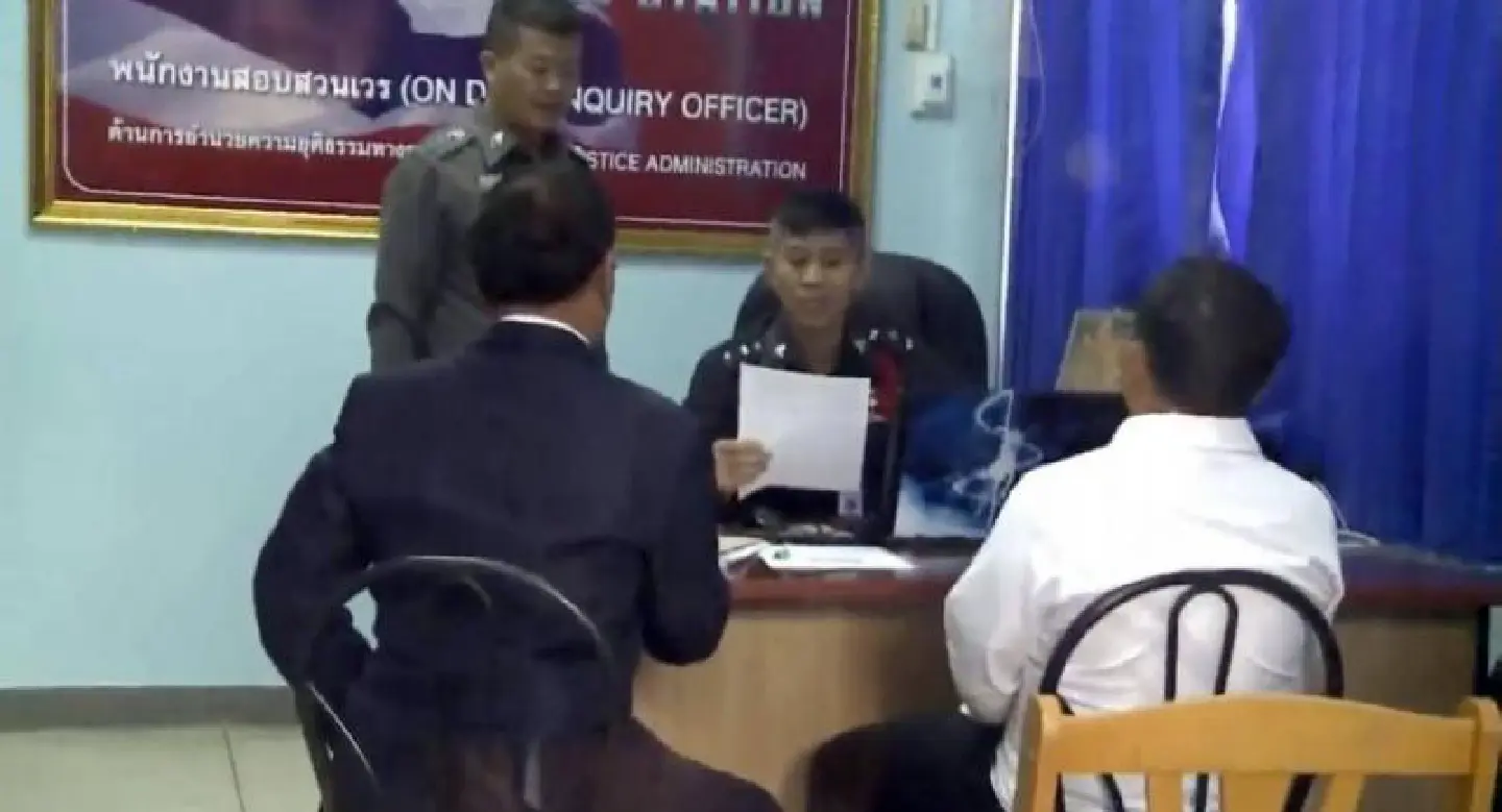 Expel school director without pension for alleged student relationship, says panel