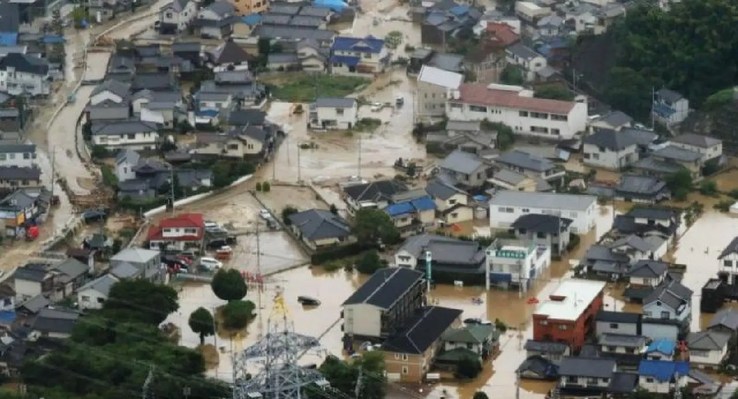 'Race against time' to rescue Japan flood victims: PM
