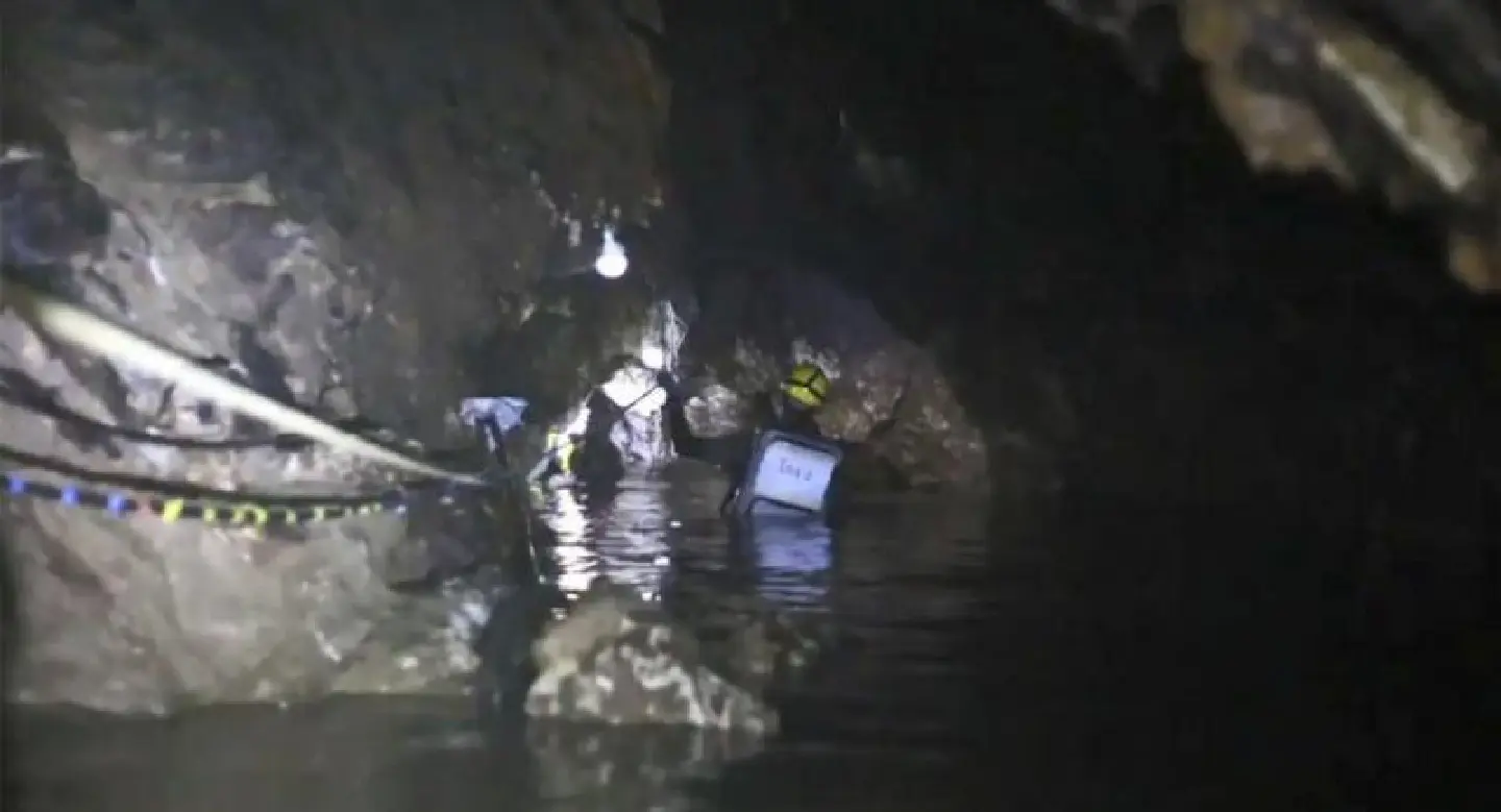 Water level surged as Thai cave rescue nearly ended in disaster Water level surged as Thai cave rescue nearly ended in disaster