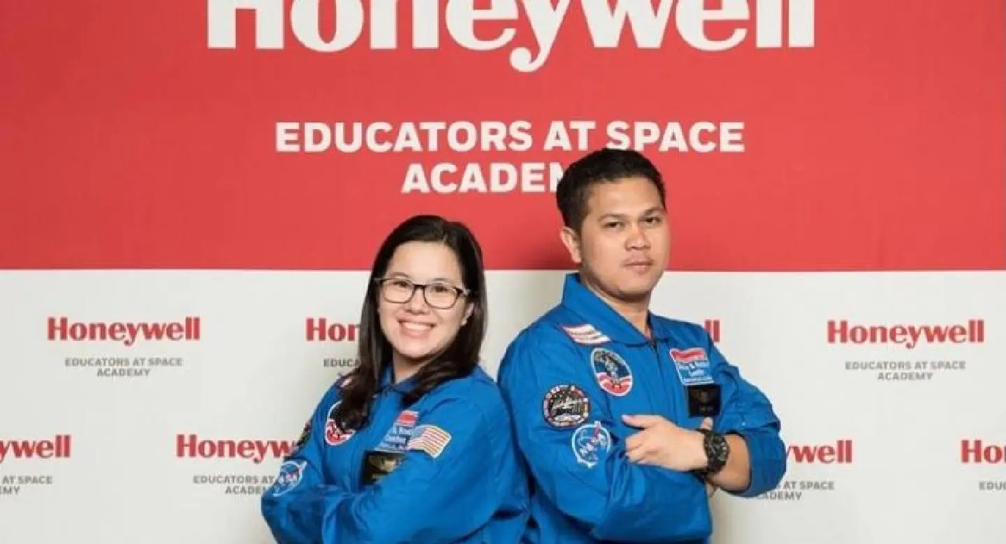 Honeywell sends Thai teachers on US space camp