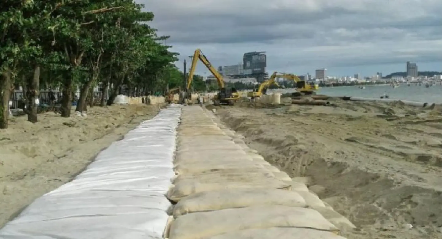 Pattaya beach ready to welcome tourists back after Bt430-million sprucing Pattaya beach ready to welcome tourists back after Bt430-million sprucing