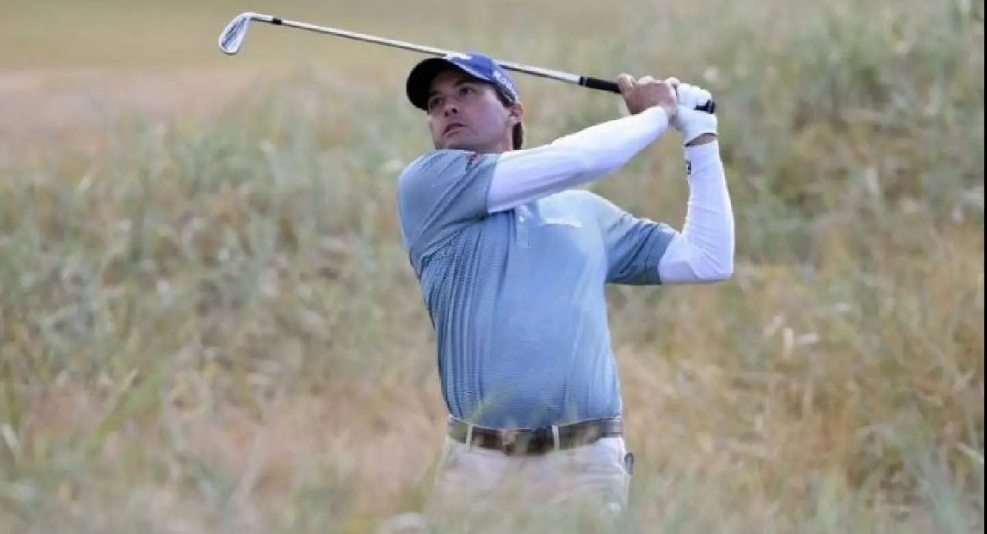 Housemates Kisner and Johnson set British Open pace as Fleetwood leads home hopes Housemates Kisner and Johnson set British Open pace as Fleetwood leads home hopes