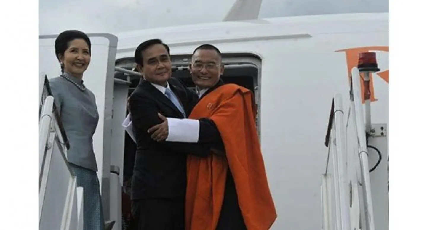 Thai PM leaves, offers support for ENT care to Bhutan Thai PM leaves, offers support for ENT care to Bhutan