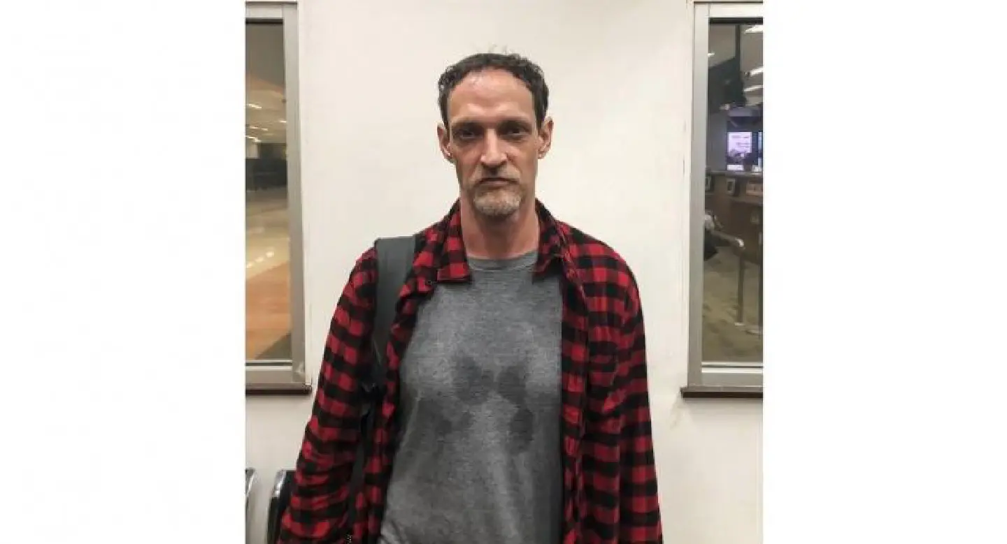 Indonesia deports French drug smuggler after 18 years Indonesia deports French drug smuggler after 18 years
