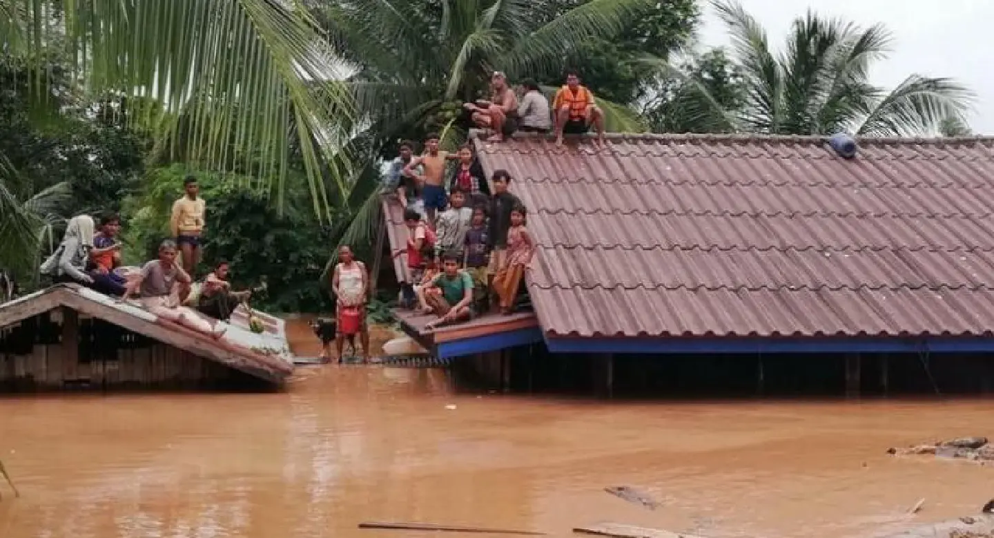 Hundreds of downstream houses flood as Laos subdam breached Hundreds of downstream houses flood as Laos subdam breached
