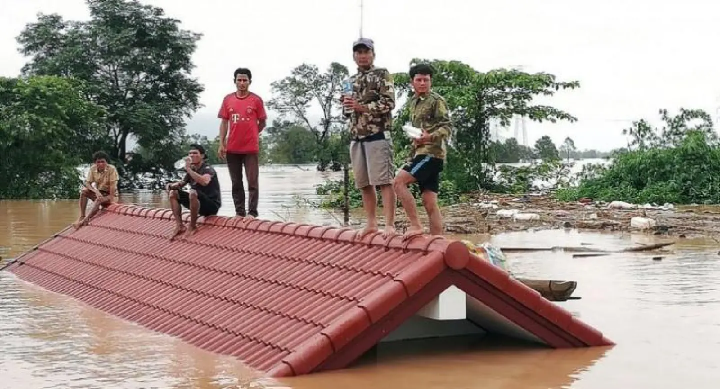 A South Korean firm sets up crisis management teams to deal with deadly flood in Laos A South Korean firm sets up crisis management teams to deal with deadly flood in Laos